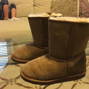 Womans EMU Stinger Lo Australian Boots SZ 9 Brown